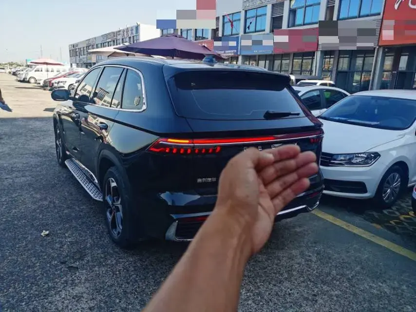 2021 GEELY MONJARO thumbnail 4