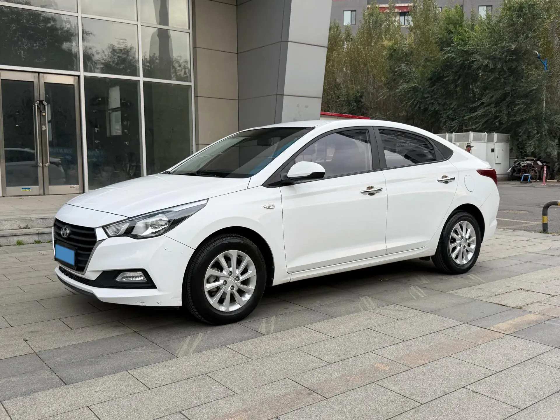 2016 HYUNDAI VERNA view 1