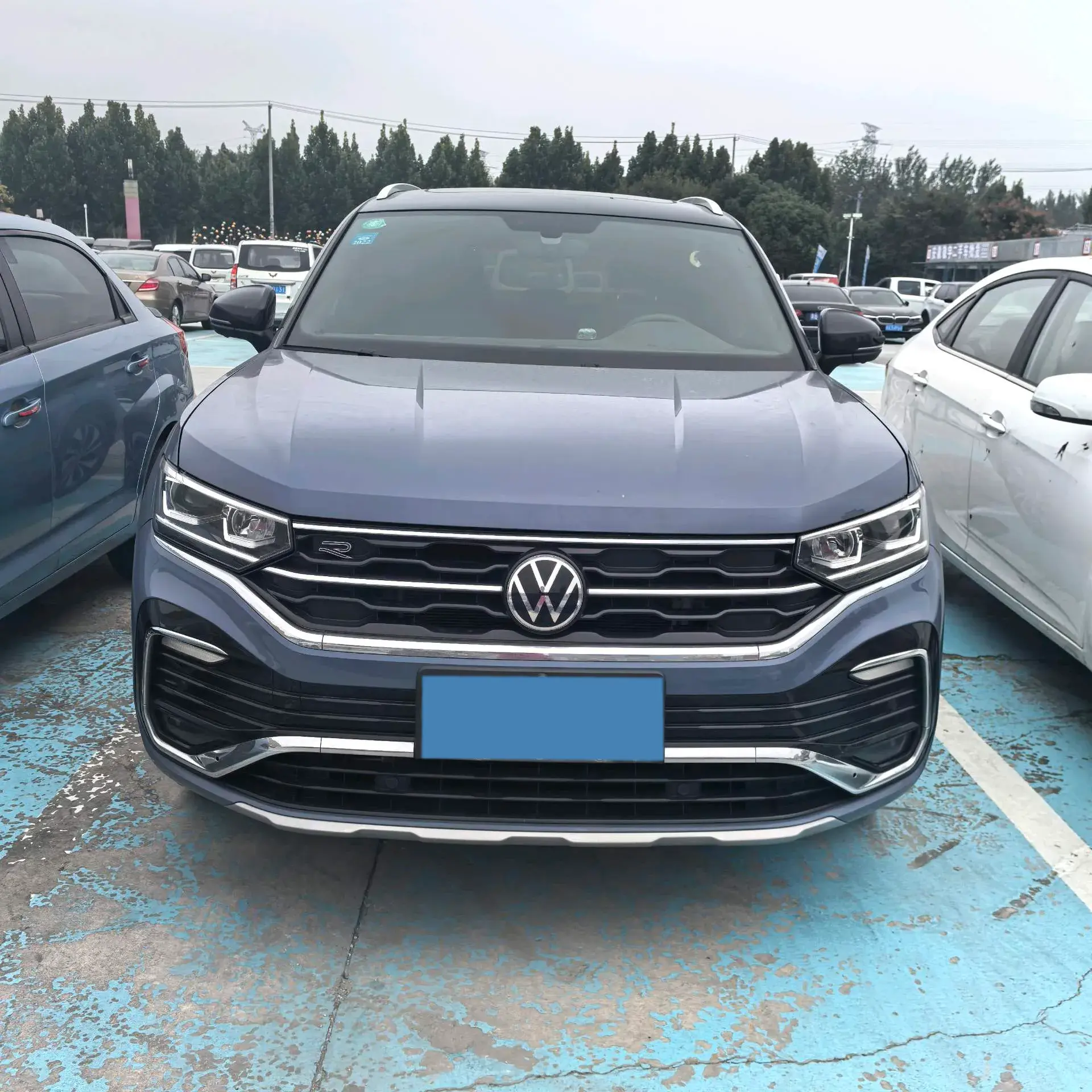 2020 VOLKSWAGEN TAYRON thumbnail 3