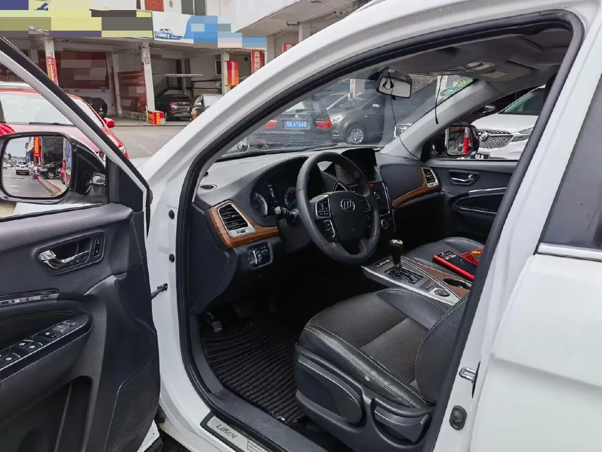 2017 LiFan X80 2.0T 192HP L4 6AT,autocango,china used car exporter,china ev exporter,chinese used car exporter,chinese used ev exporter