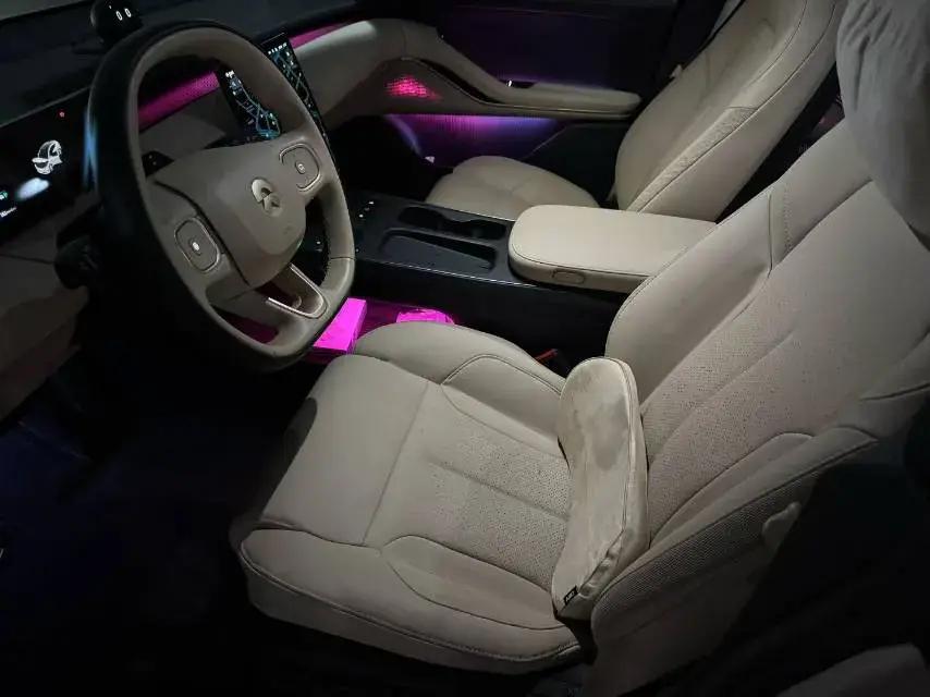 2022 NIO ET5 thumbnail 3