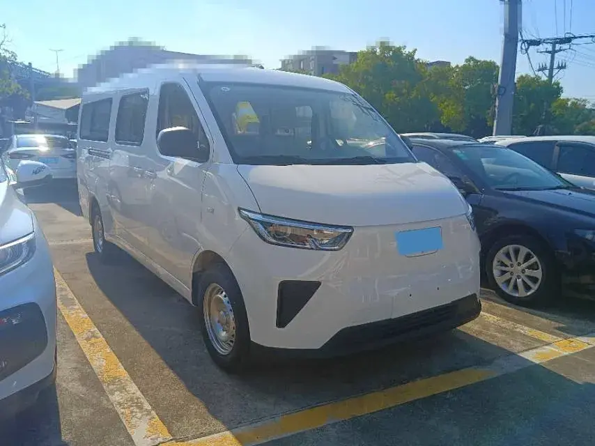 2024 WULING HONGGUANG thumbnail 3