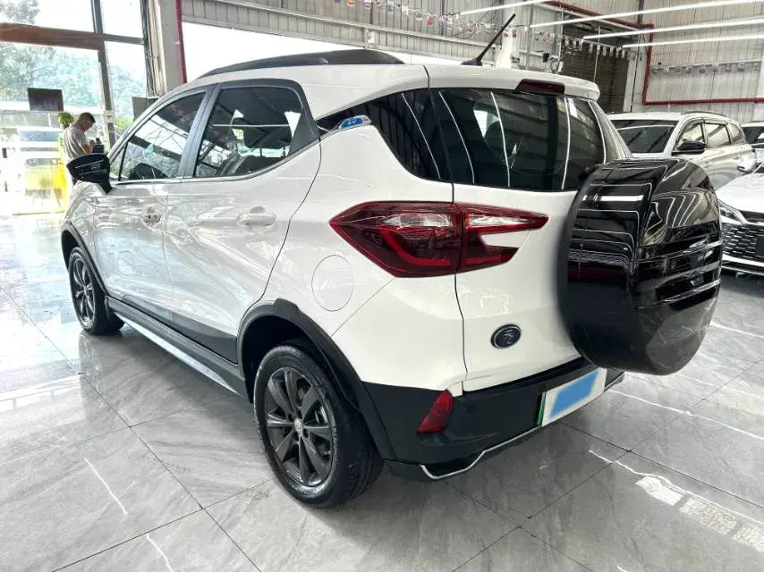 2018 BYD YUAN thumbnail 4