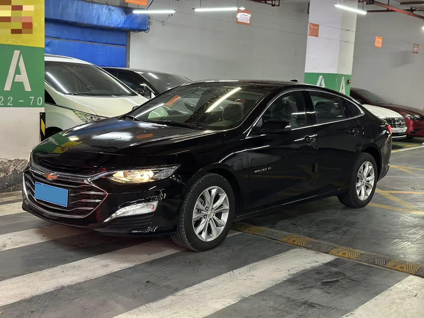 2023 CHEVROLET MALIBU view 1