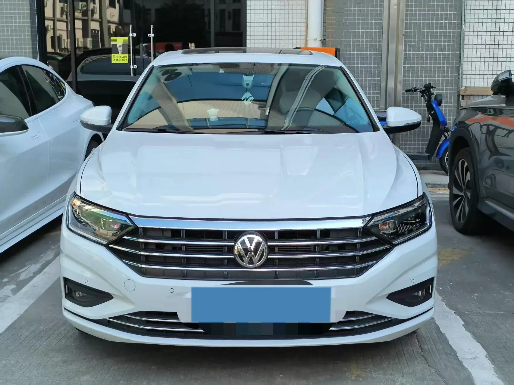 2019 VOLKSWAGEN SAGITAR thumbnail 2