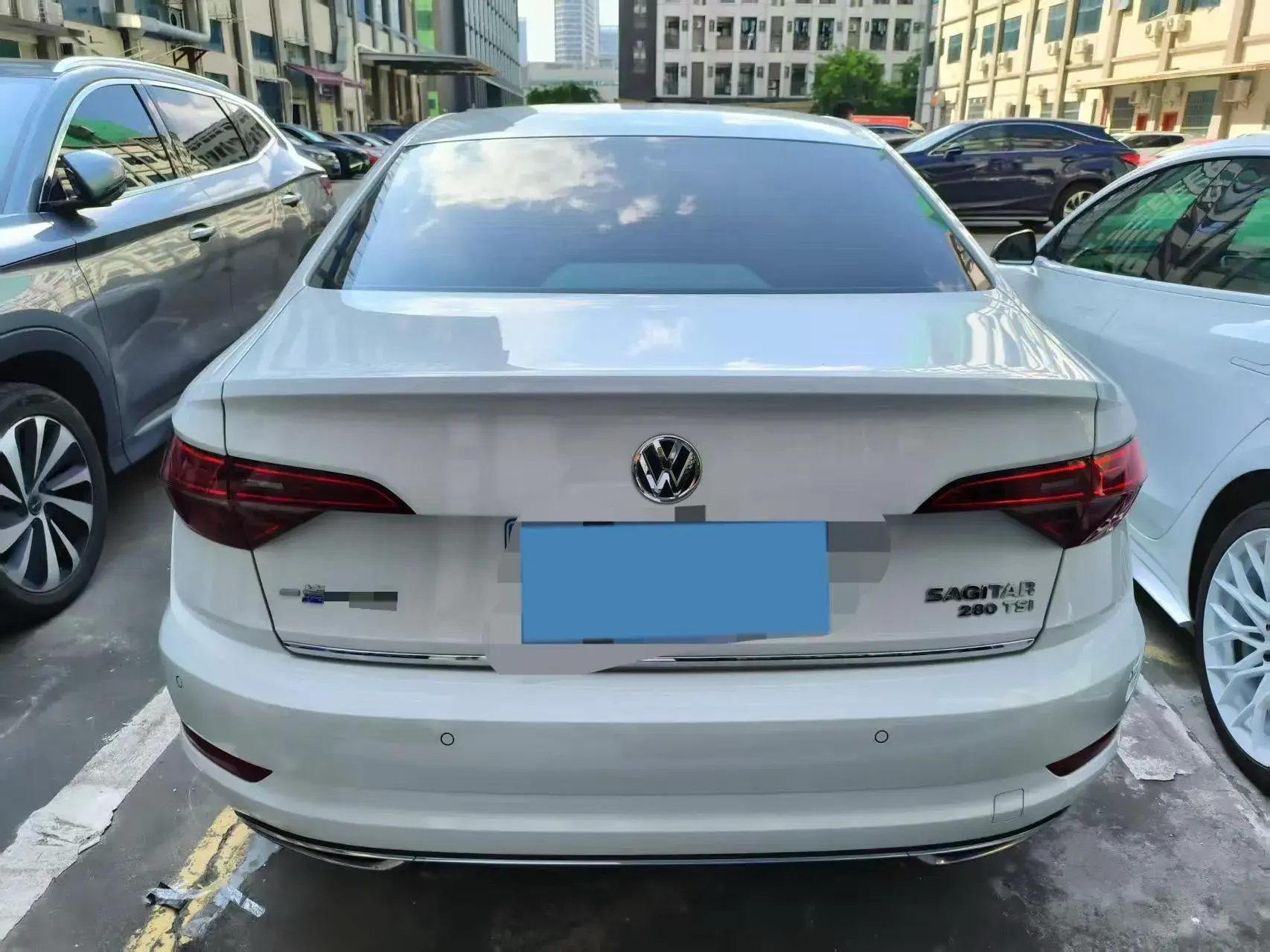 2019 VOLKSWAGEN SAGITAR thumbnail 3