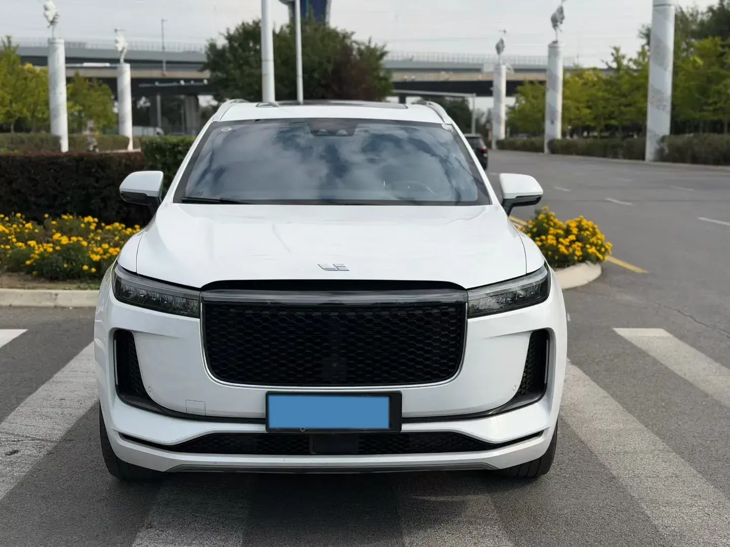 2020 LI ONE thumbnail 2