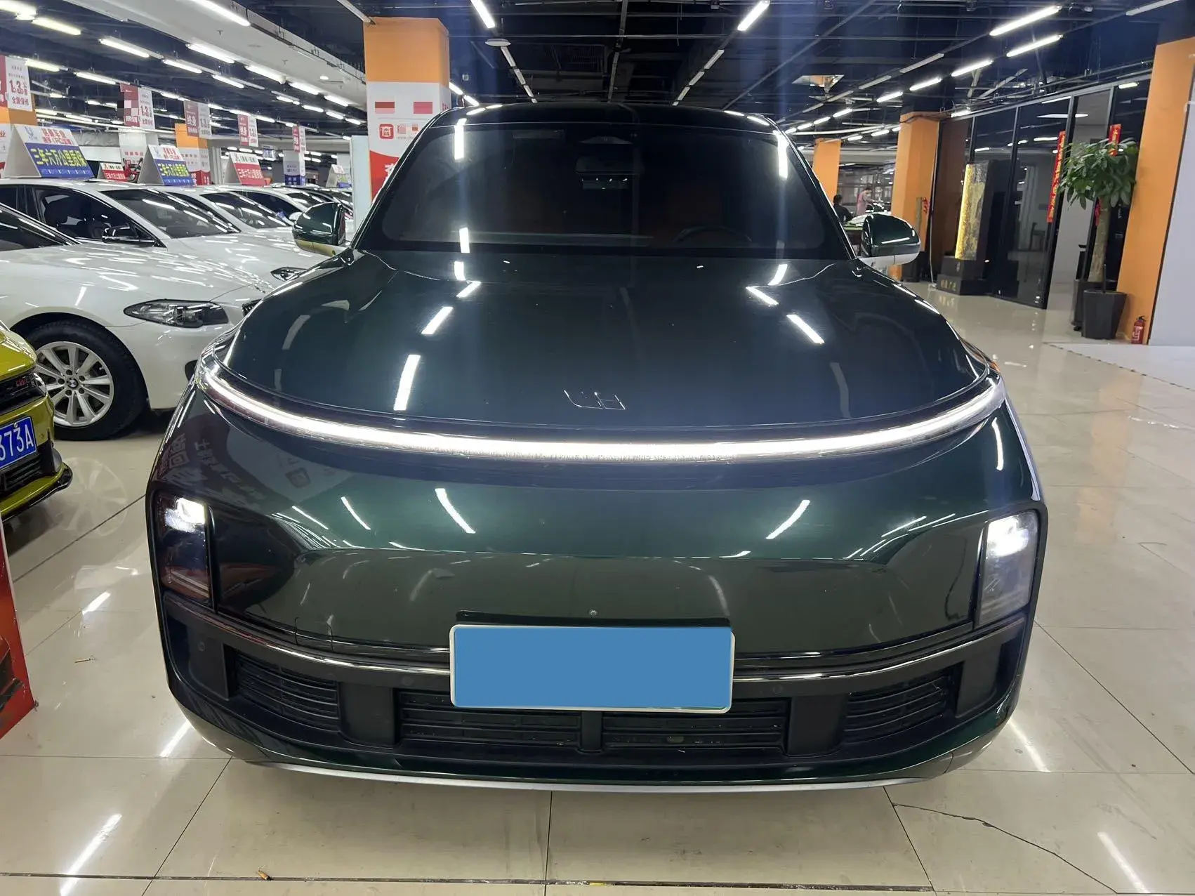 2023 LI L7 thumbnail 2