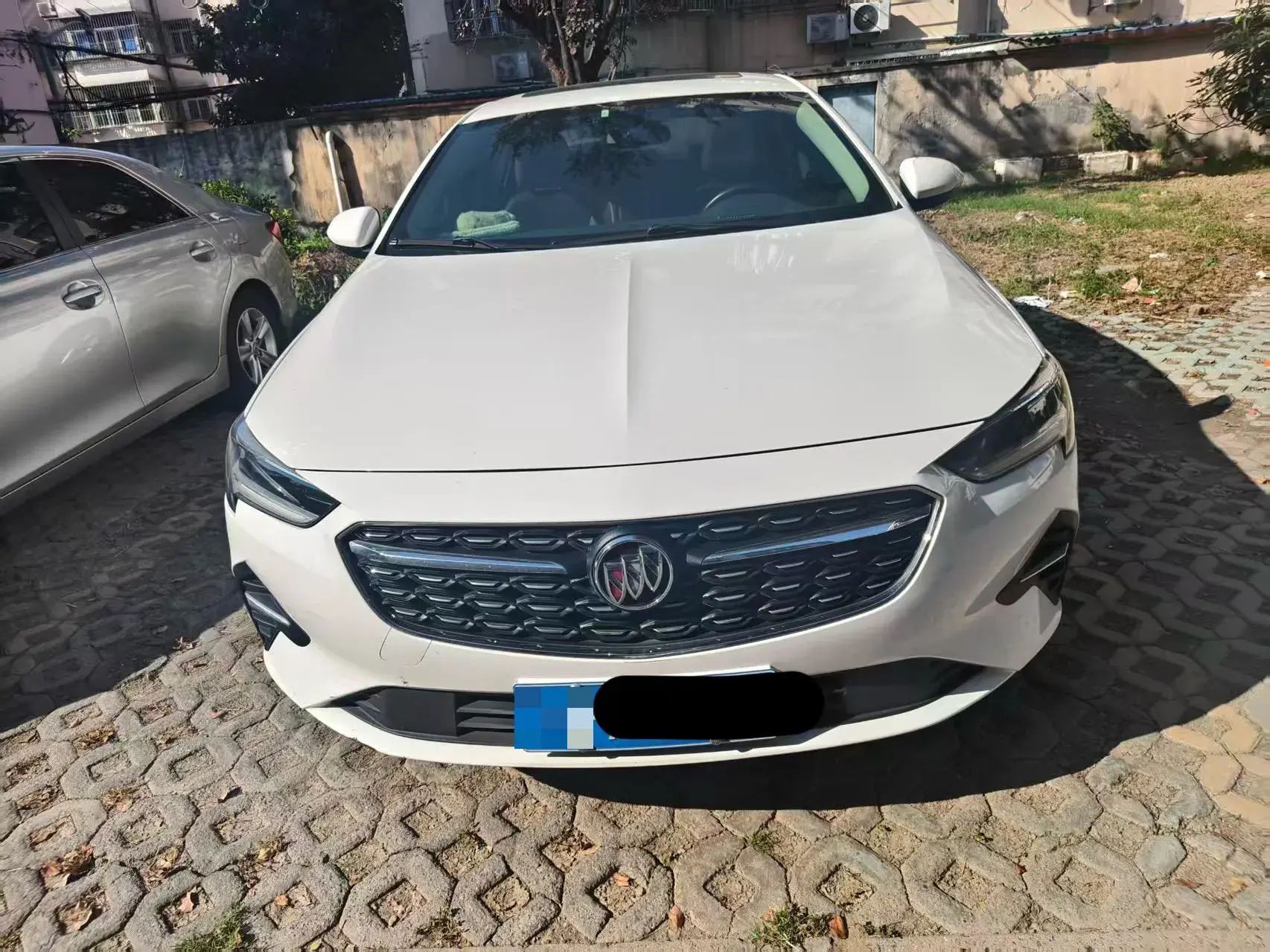 2020 BUICK REGAL thumbnail 2