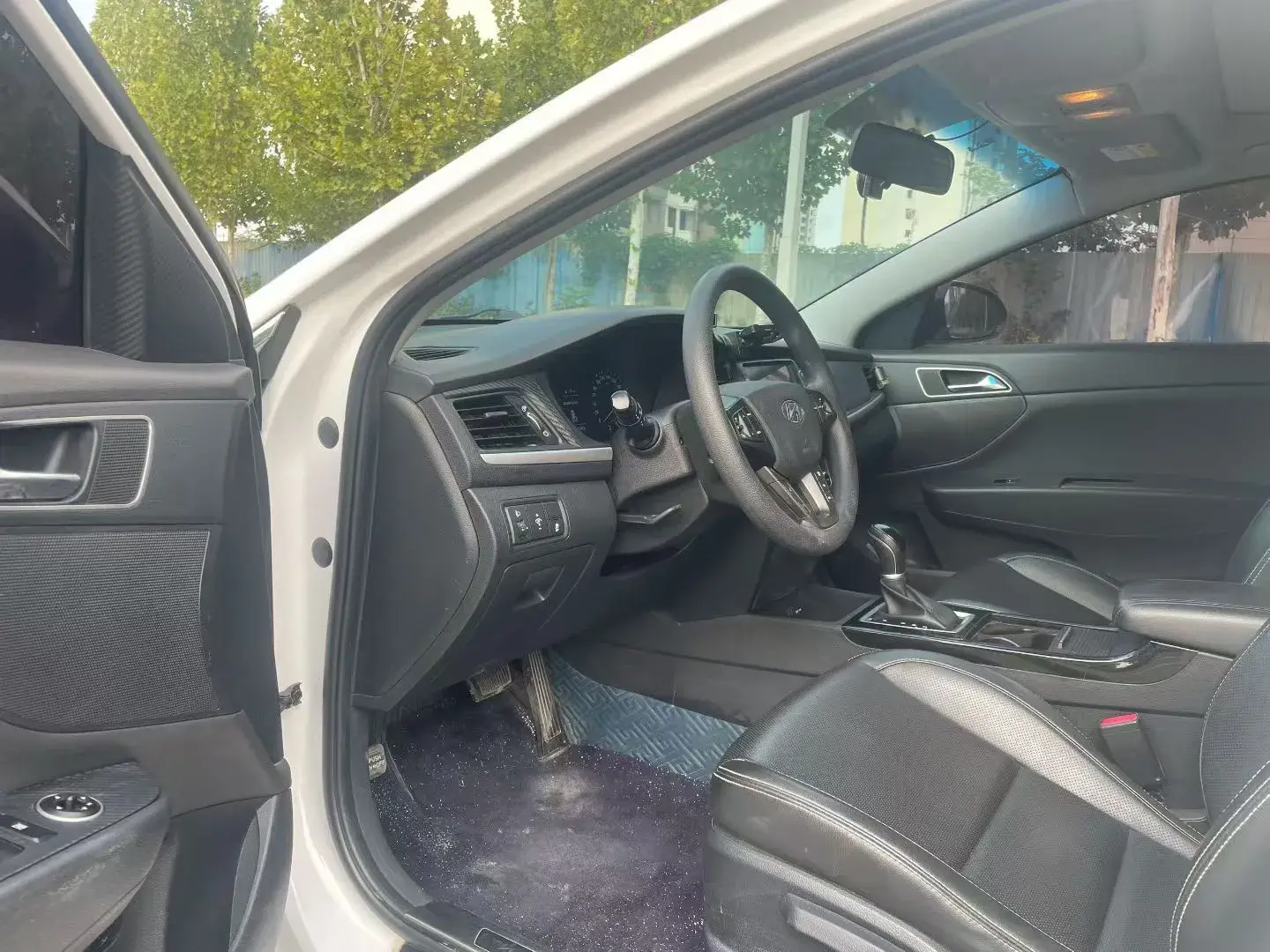 2017 HYUNDAI MISTRA thumbnail 4