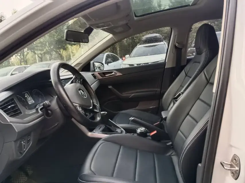 2019 VOLKSWAGEN POLO thumbnail 2