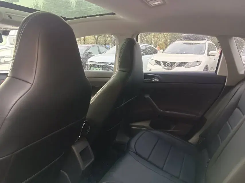 2019 VOLKSWAGEN POLO thumbnail 3