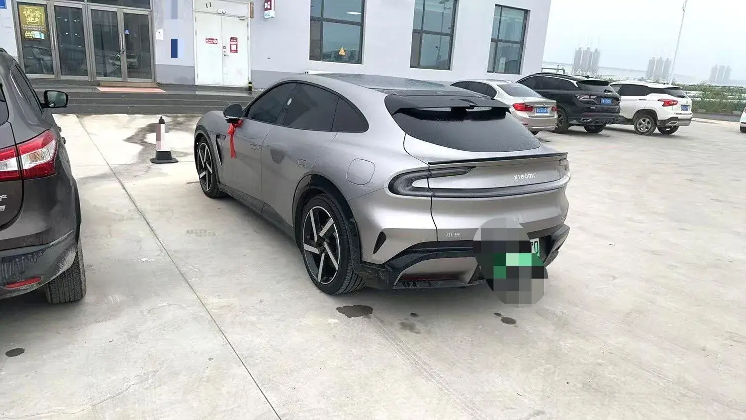 2025 MI YU7 thumbnail 3