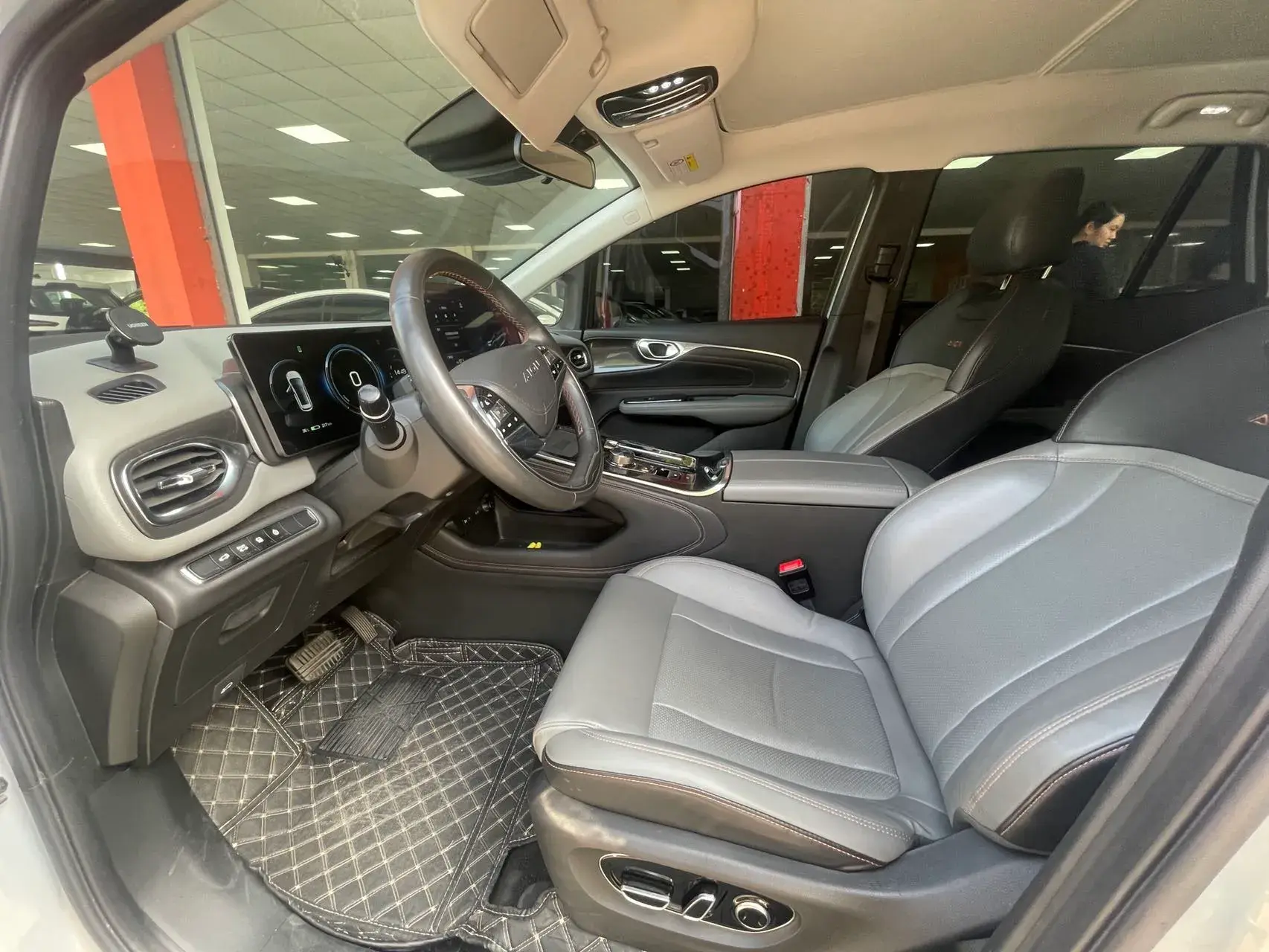 2022 AION V thumbnail 2