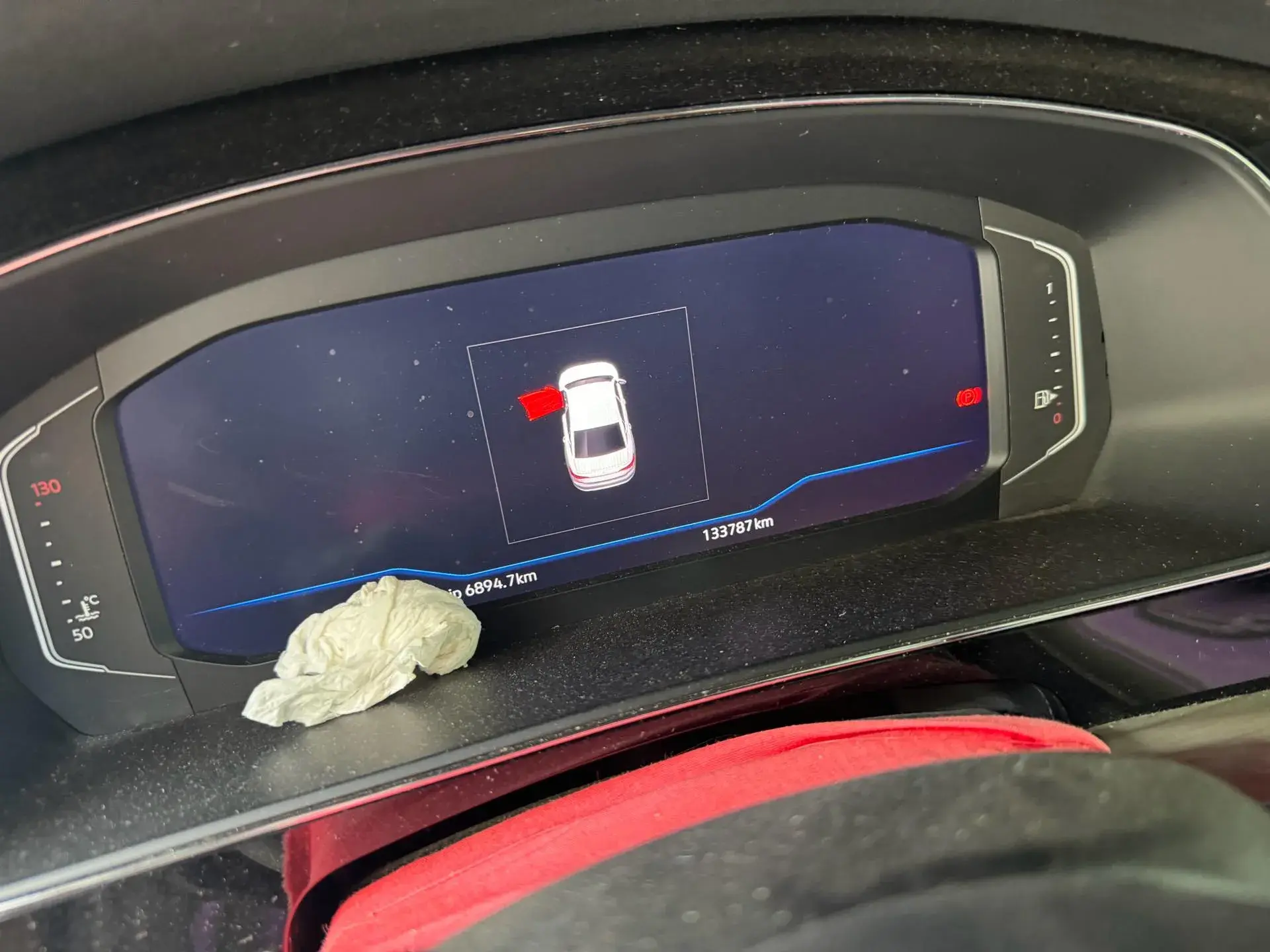 2019 VOLKSWAGEN PASSAT thumbnail 3