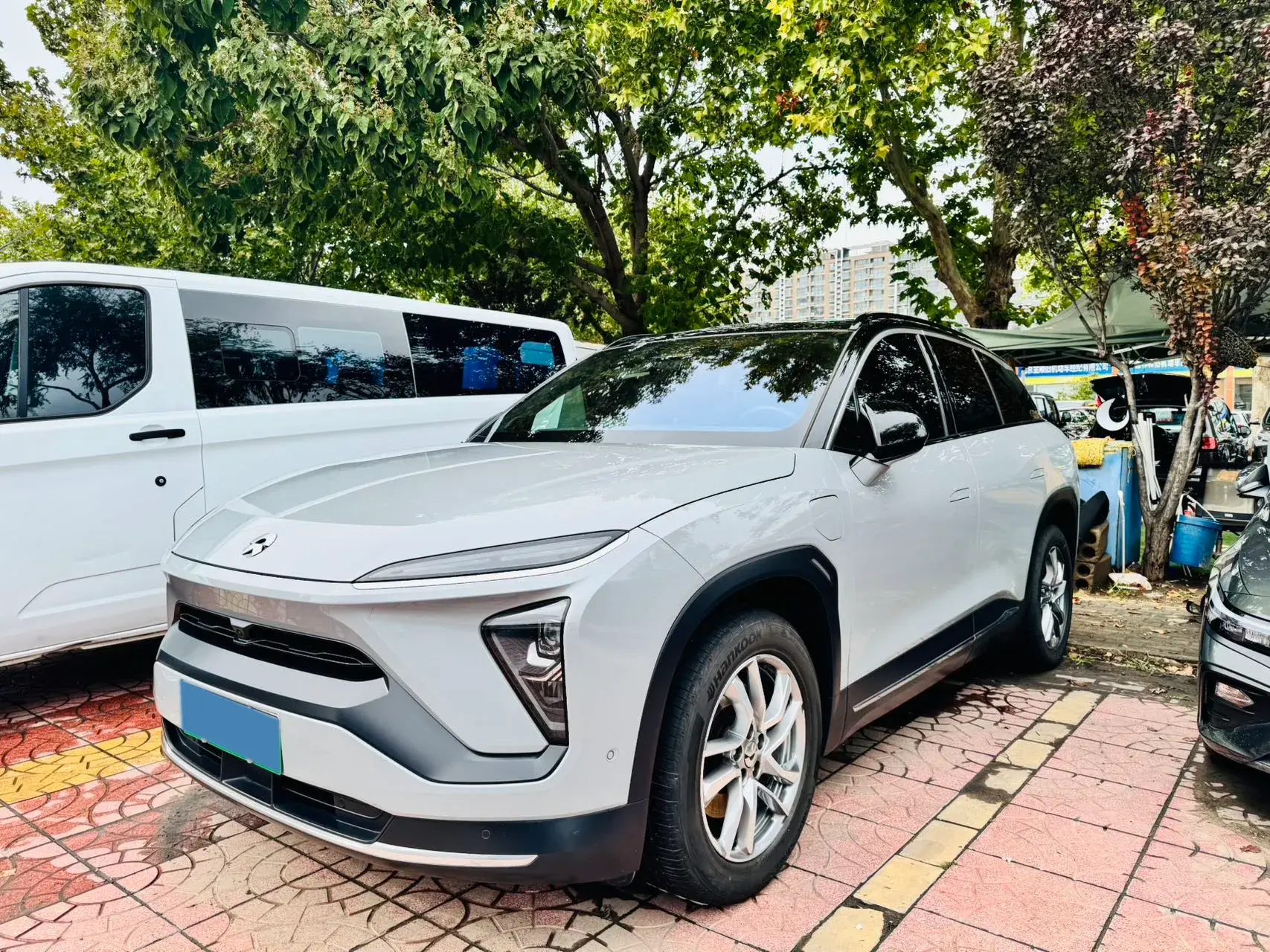 2020 NIO ES6 view 1