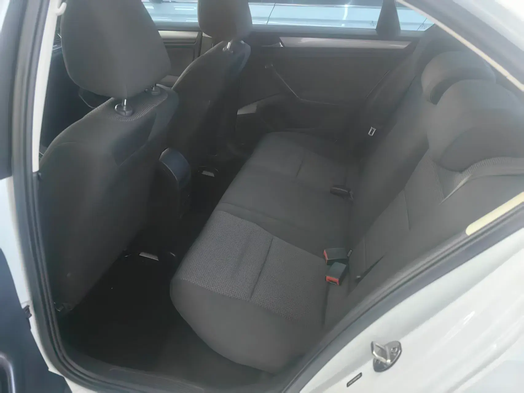 2019 VOLKSWAGEN BORA thumbnail 3