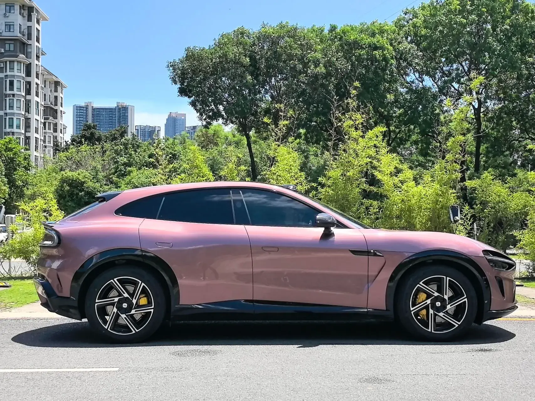 2025 MI YU7 thumbnail 3