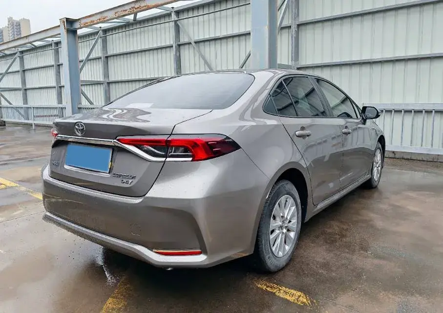 2021 TOYOTA COROLLA thumbnail 4