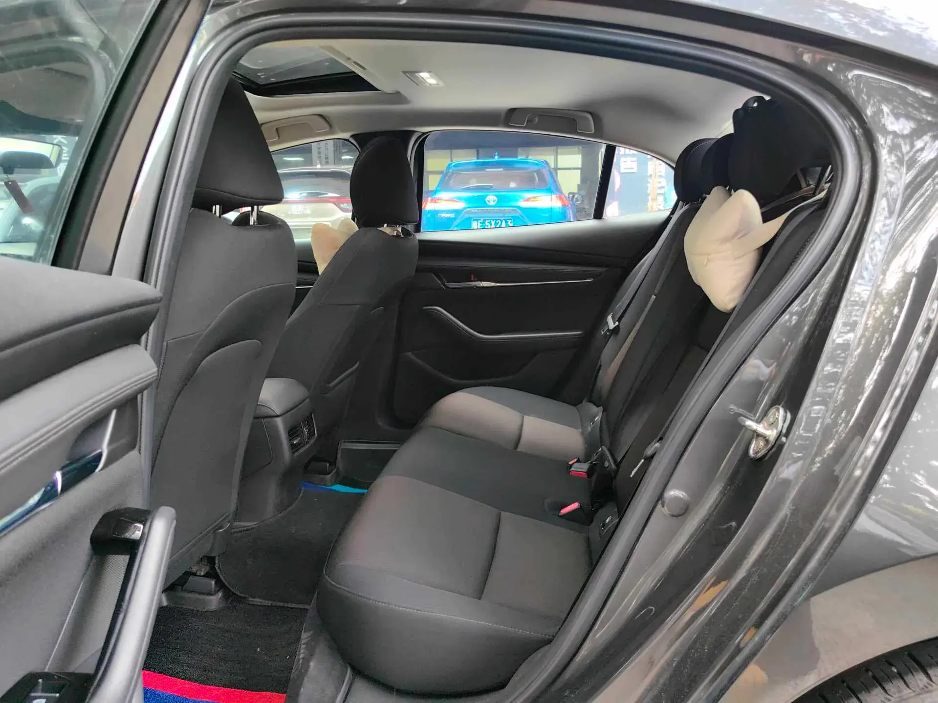 2020 MAZDA 3 thumbnail 4