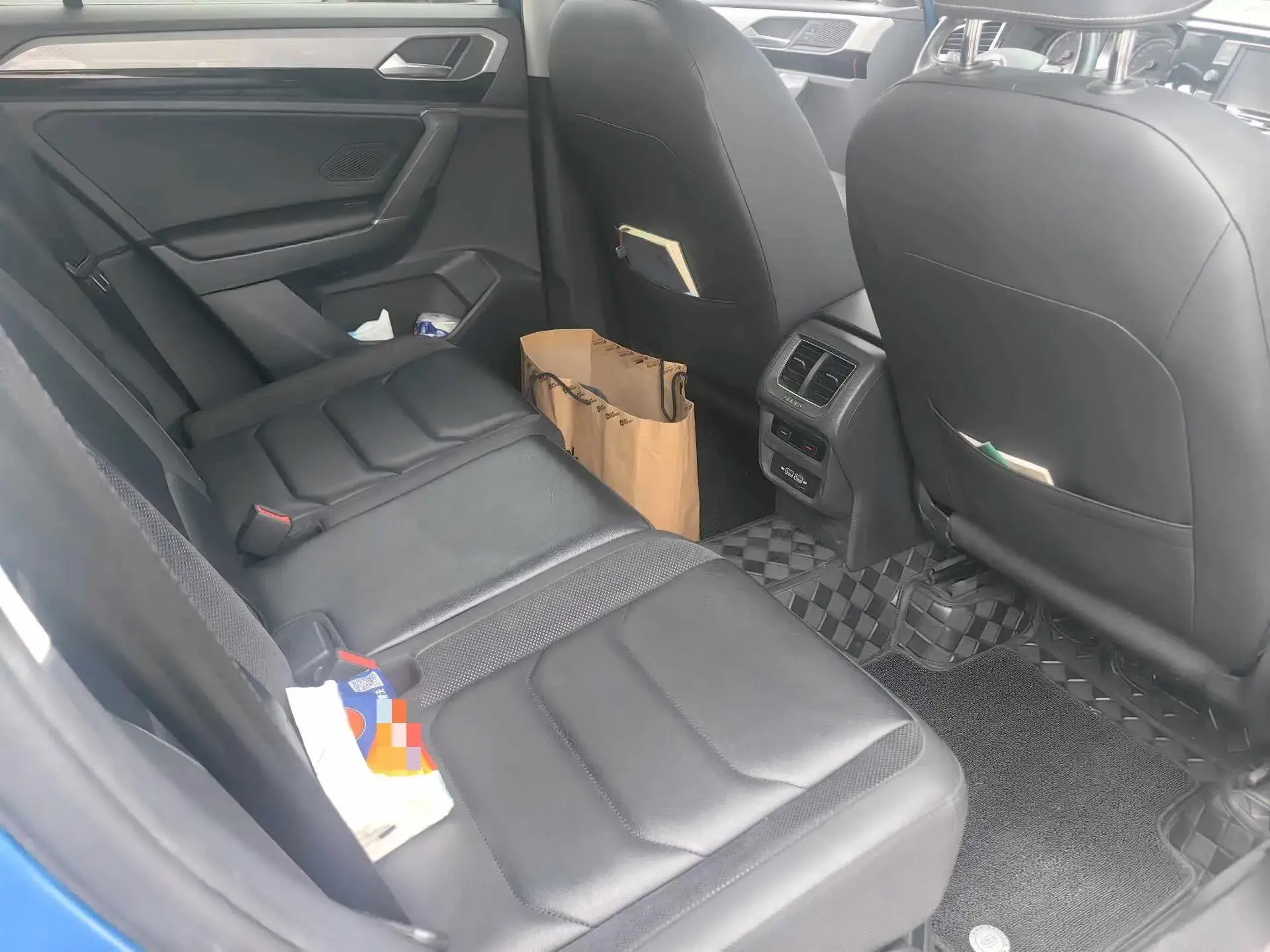 2019 VOLKSWAGEN TAYRON thumbnail 3