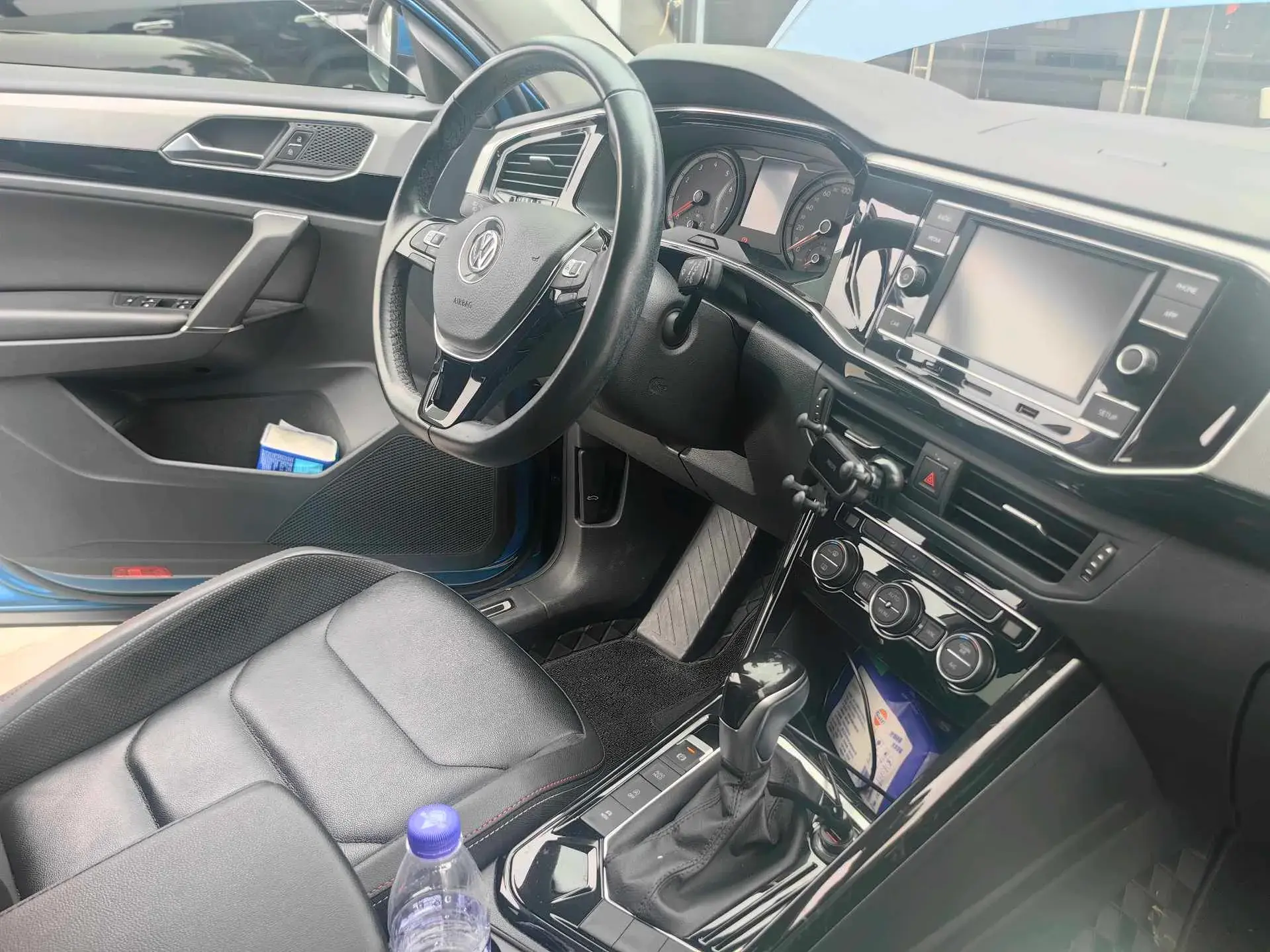 2019 VOLKSWAGEN TAYRON thumbnail 2