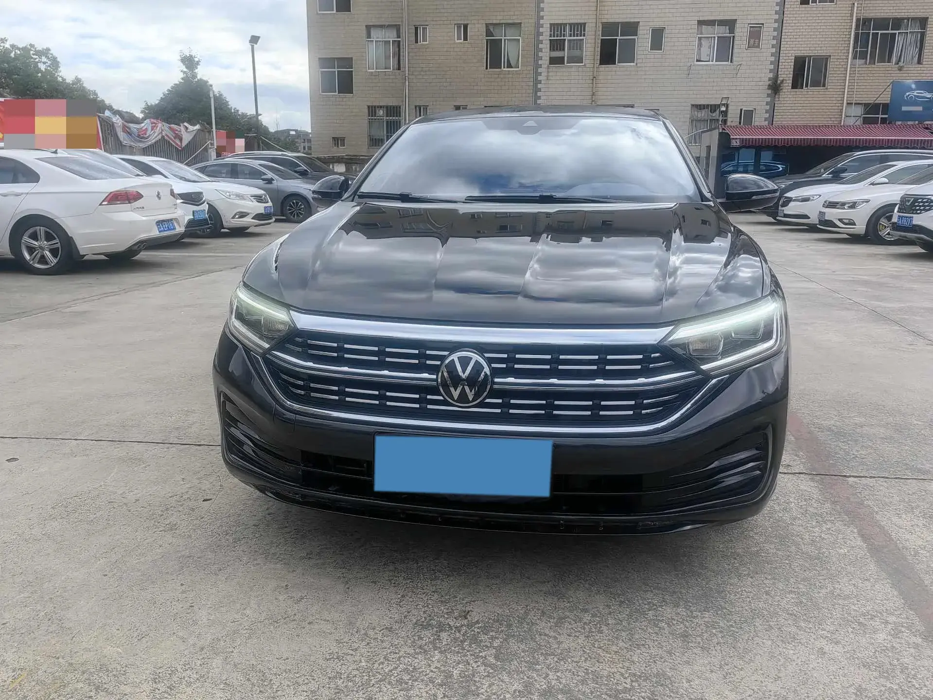 2023 VOLKSWAGEN SAGITAR thumbnail 2