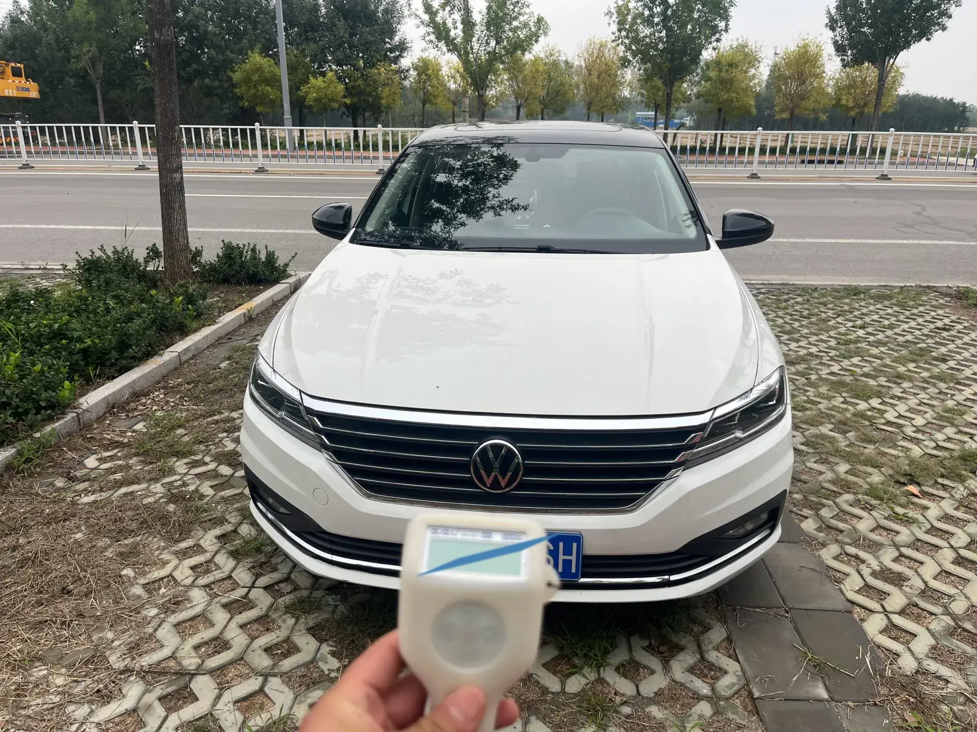 2022 VOLKSWAGEN LAVIDA thumbnail 3