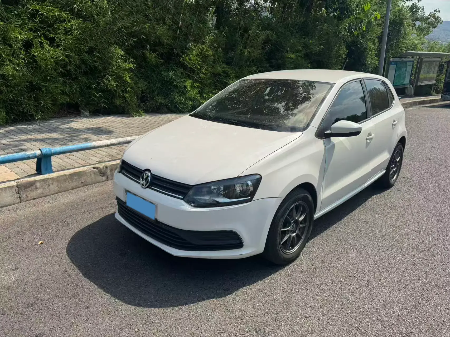 2018 VOLKSWAGEN POLO view 1