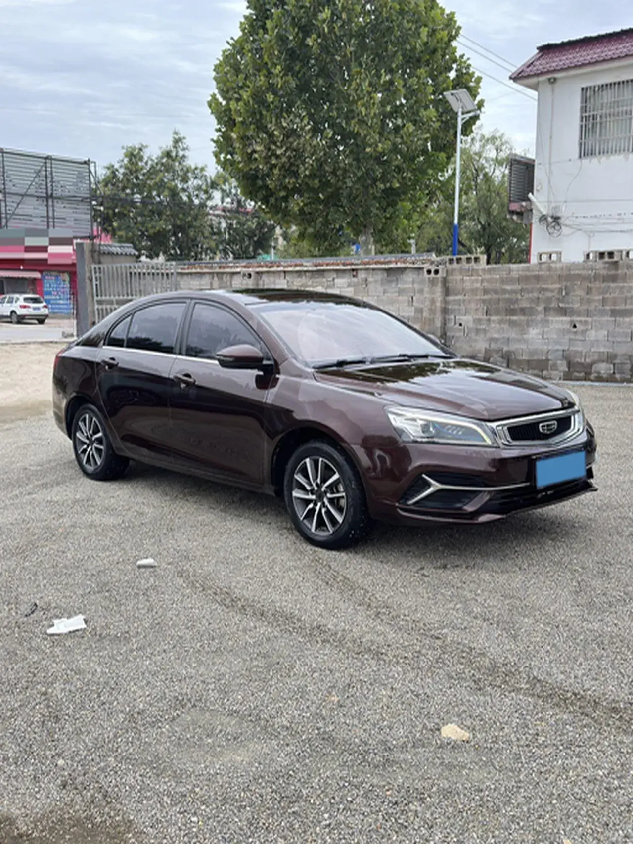 2019 GEELY EMGRAND thumbnail 3