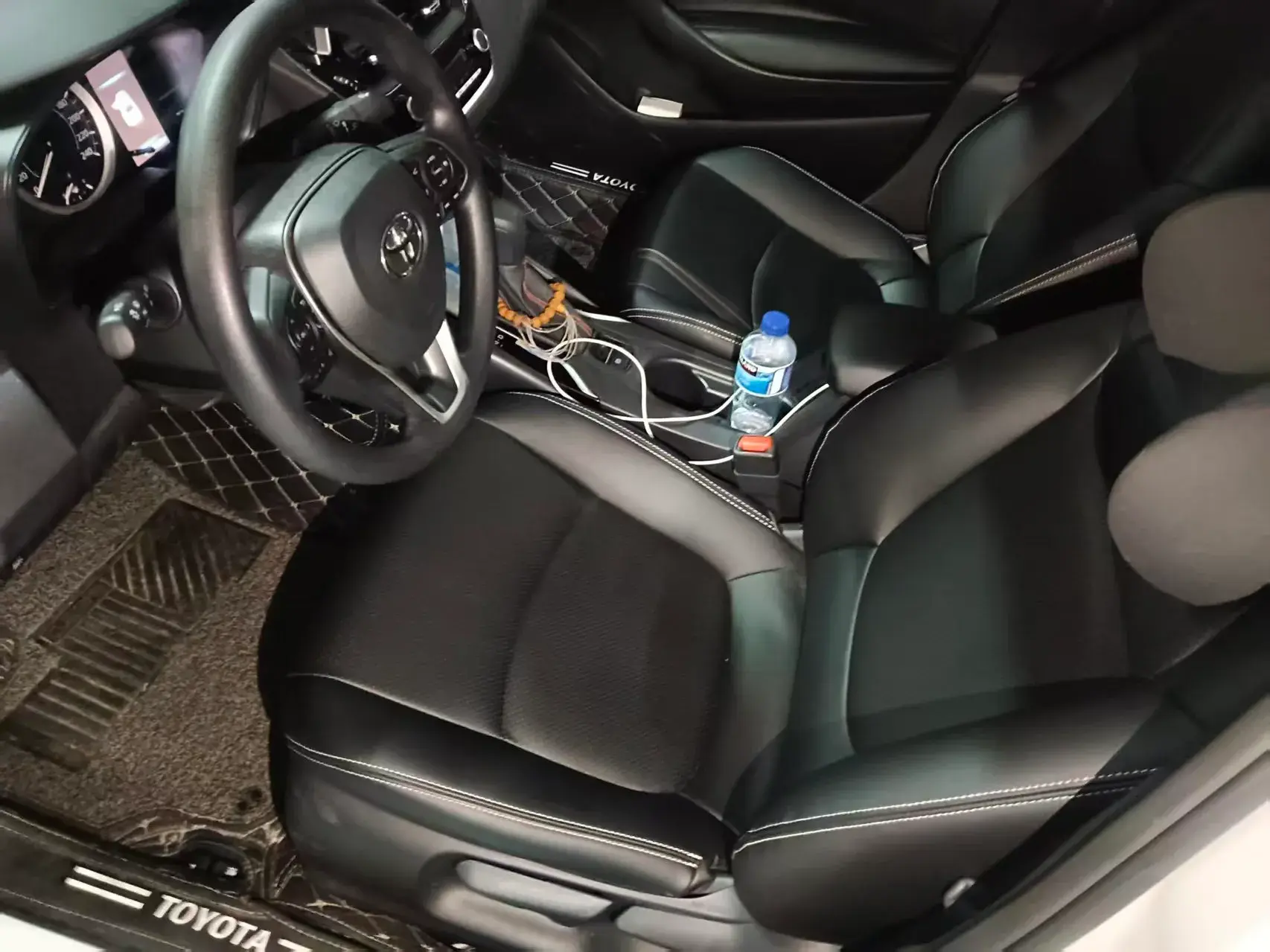 2021 TOYOTA COROLLA thumbnail 2