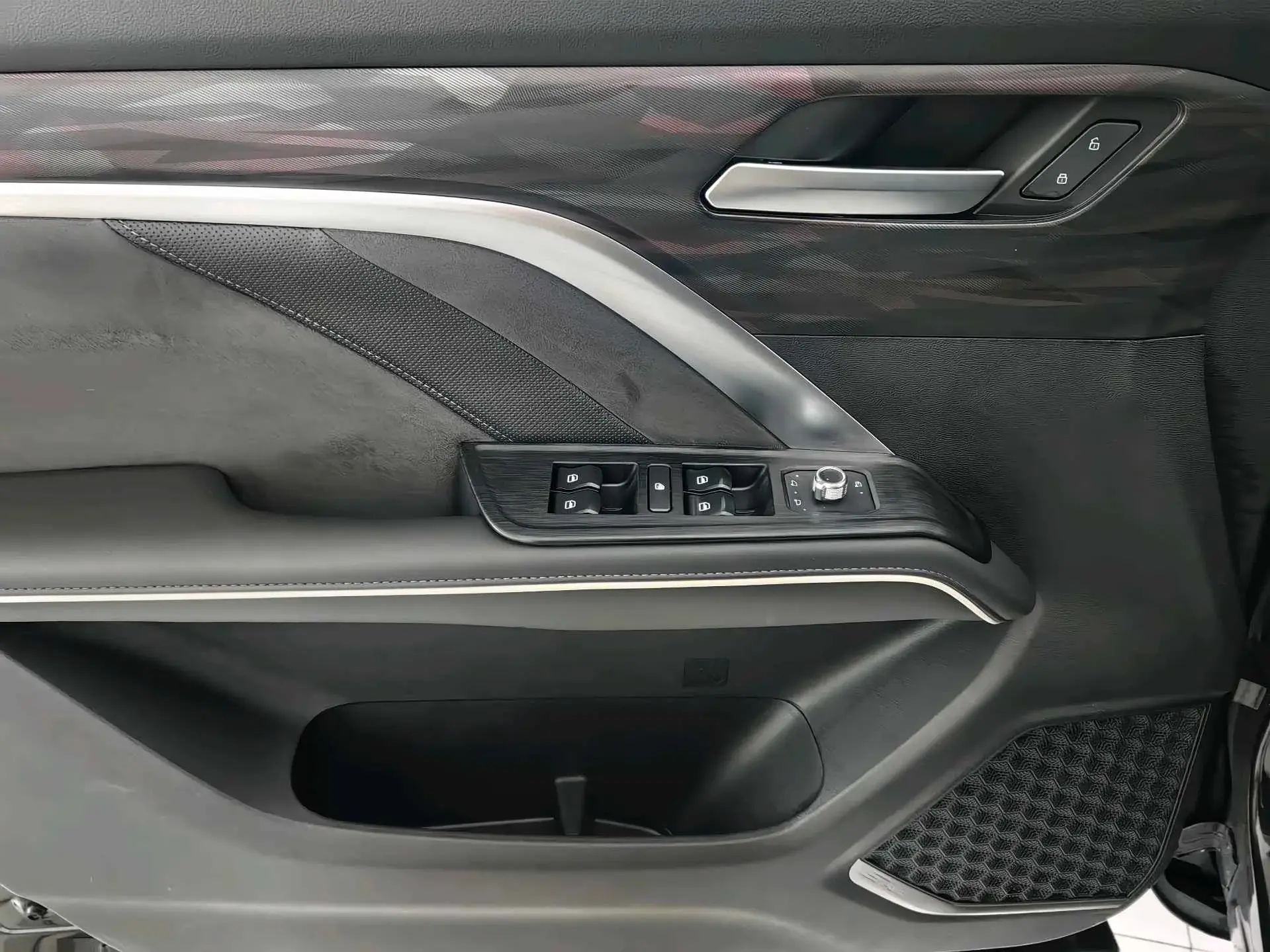 2021 HAVAL H6 thumbnail 3