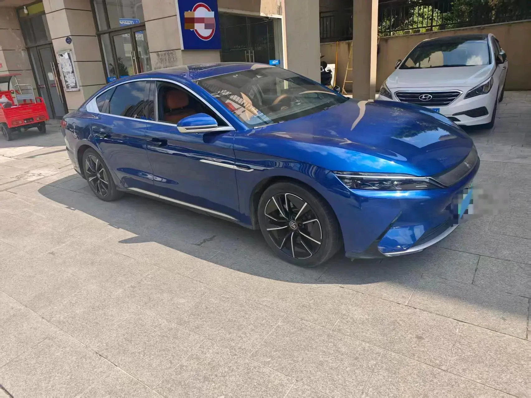 2020 BYD HAN thumbnail 3