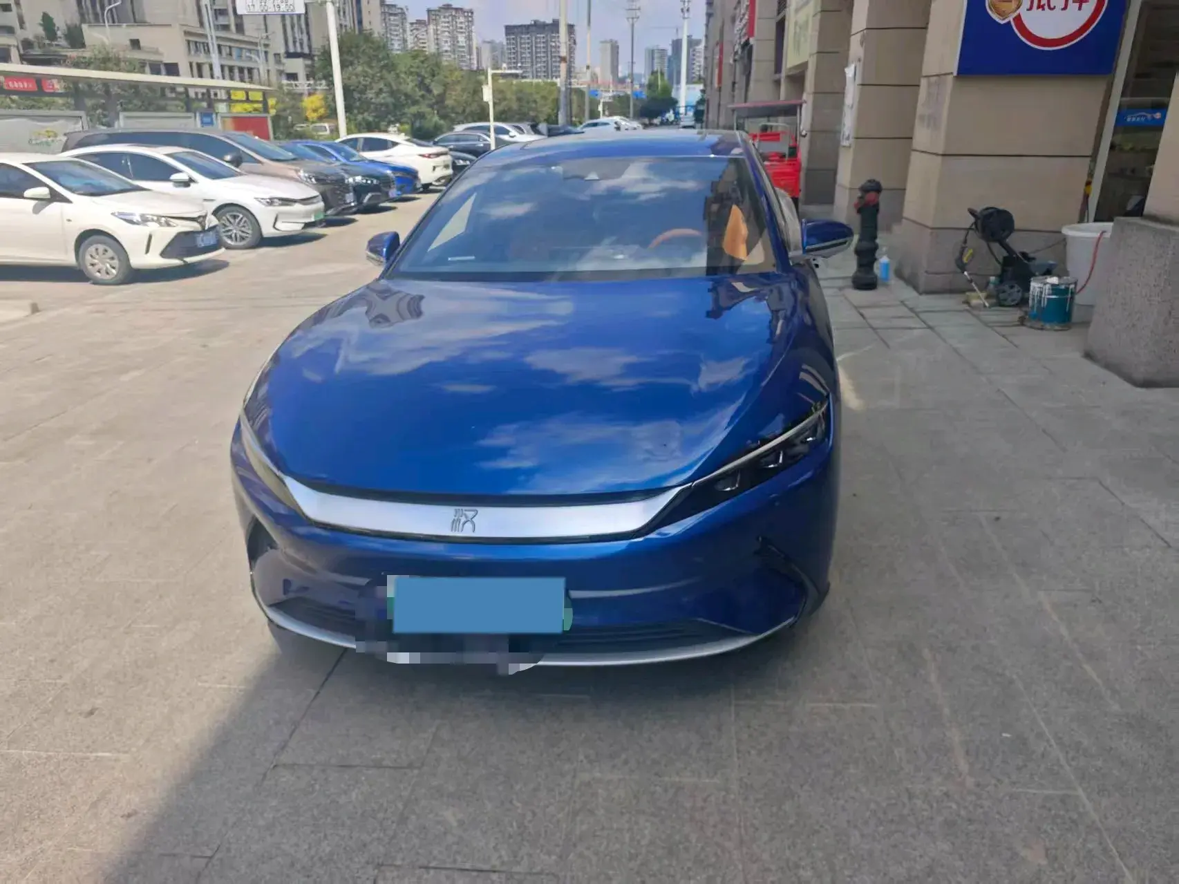 2020 BYD HAN thumbnail 2