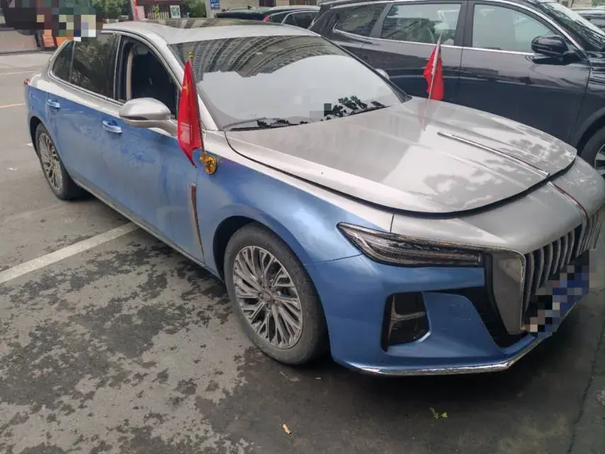 2023 HONGQI H5 thumbnail 2