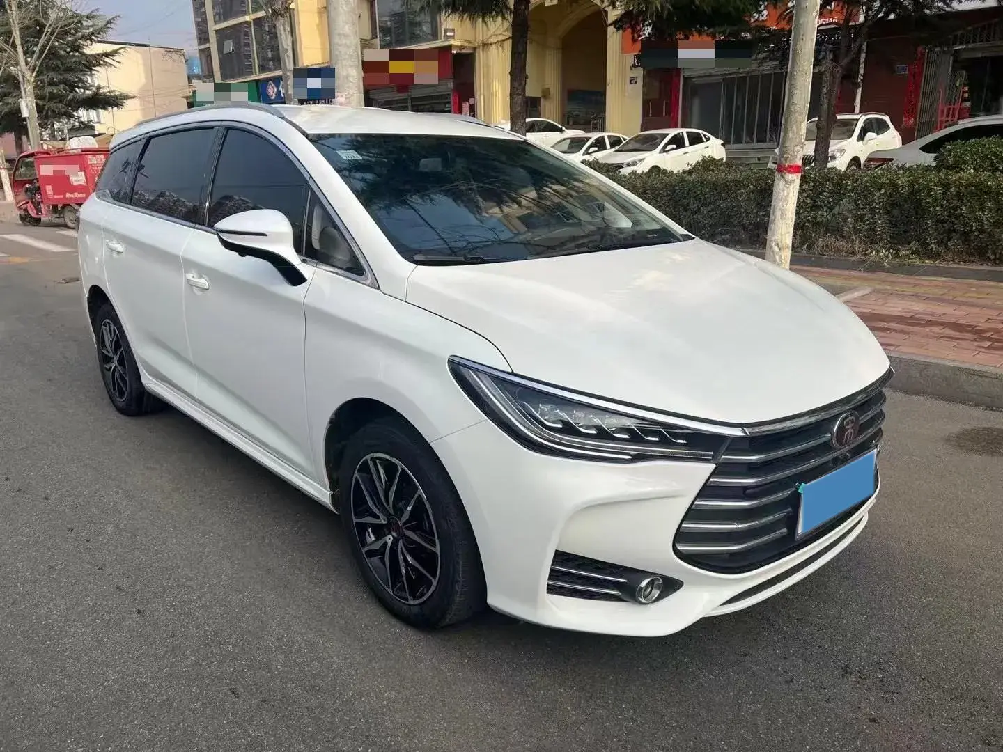 2018 BYD SONG thumbnail 3