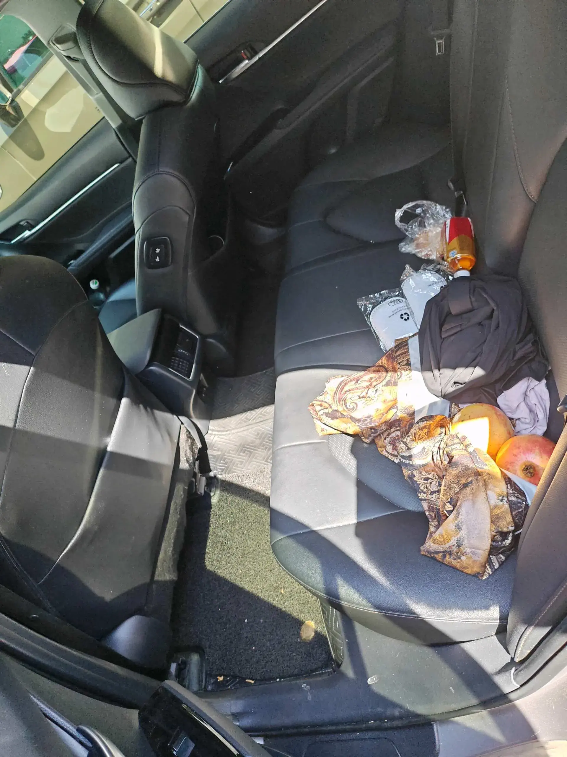 2023 TOYOTA CAMRY thumbnail 3