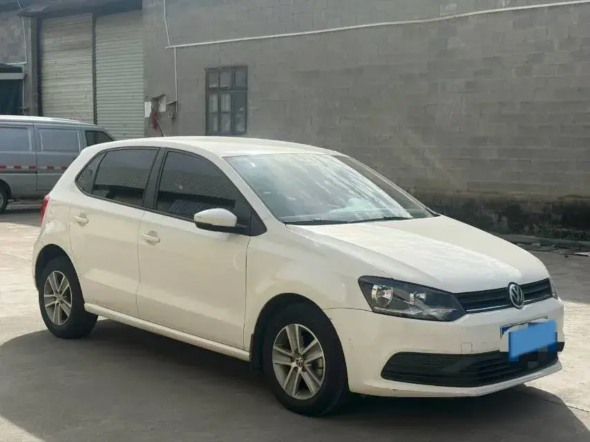 2018 VOLKSWAGEN POLO thumbnail 3