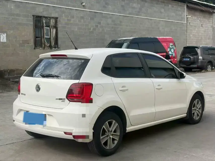 2018 VOLKSWAGEN POLO thumbnail 4