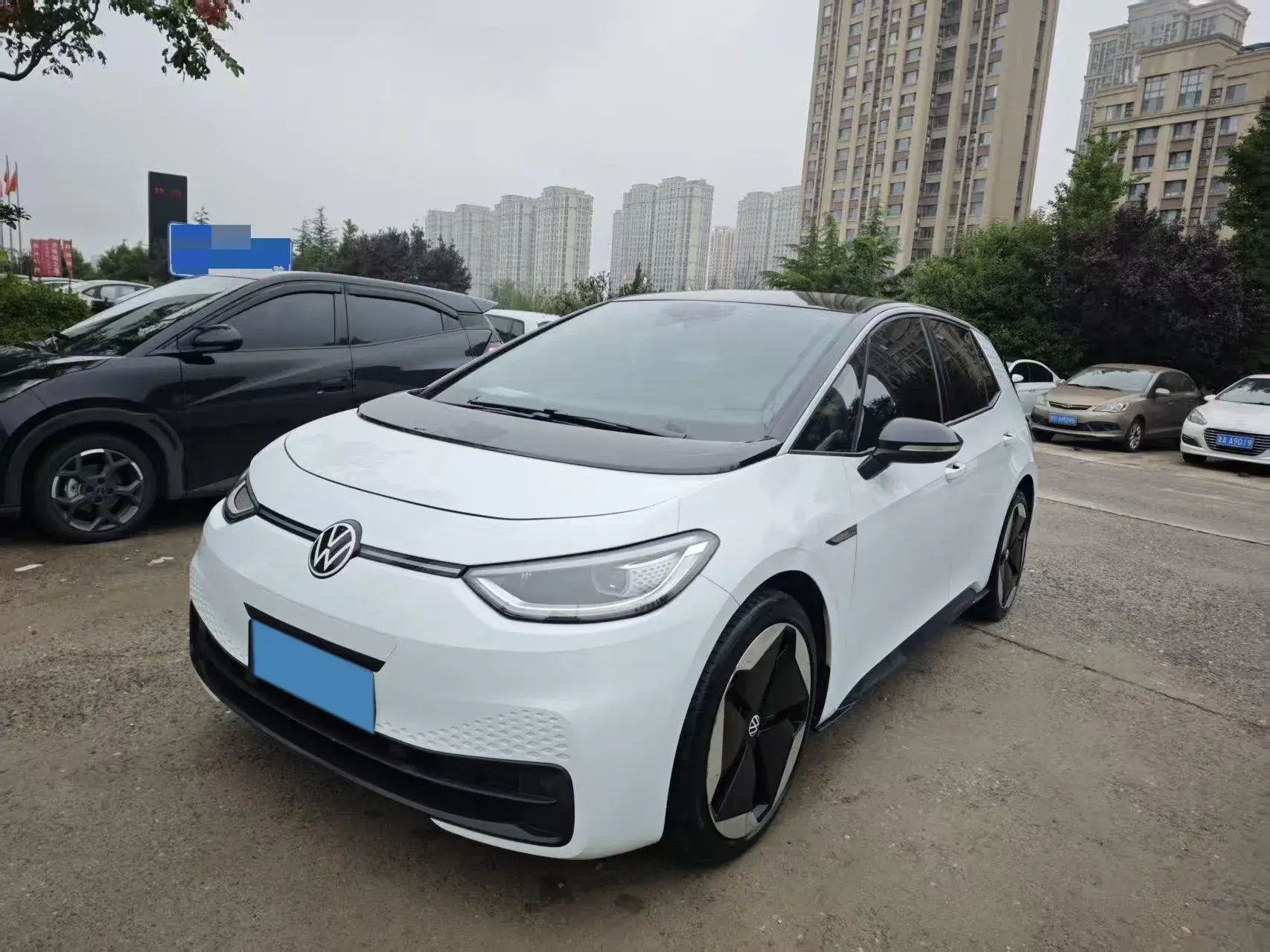 2022 VOLKSWAGEN ID.3 view 1