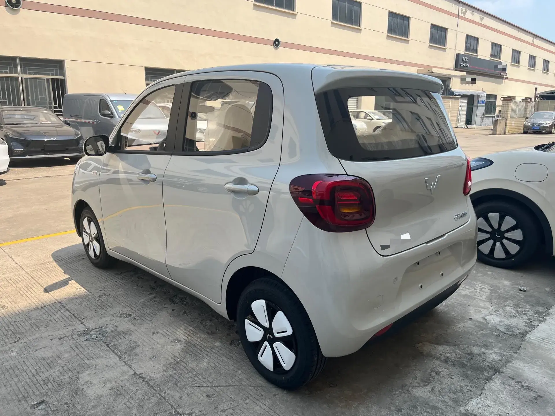 2025 WULING HONGGUANG thumbnail 4