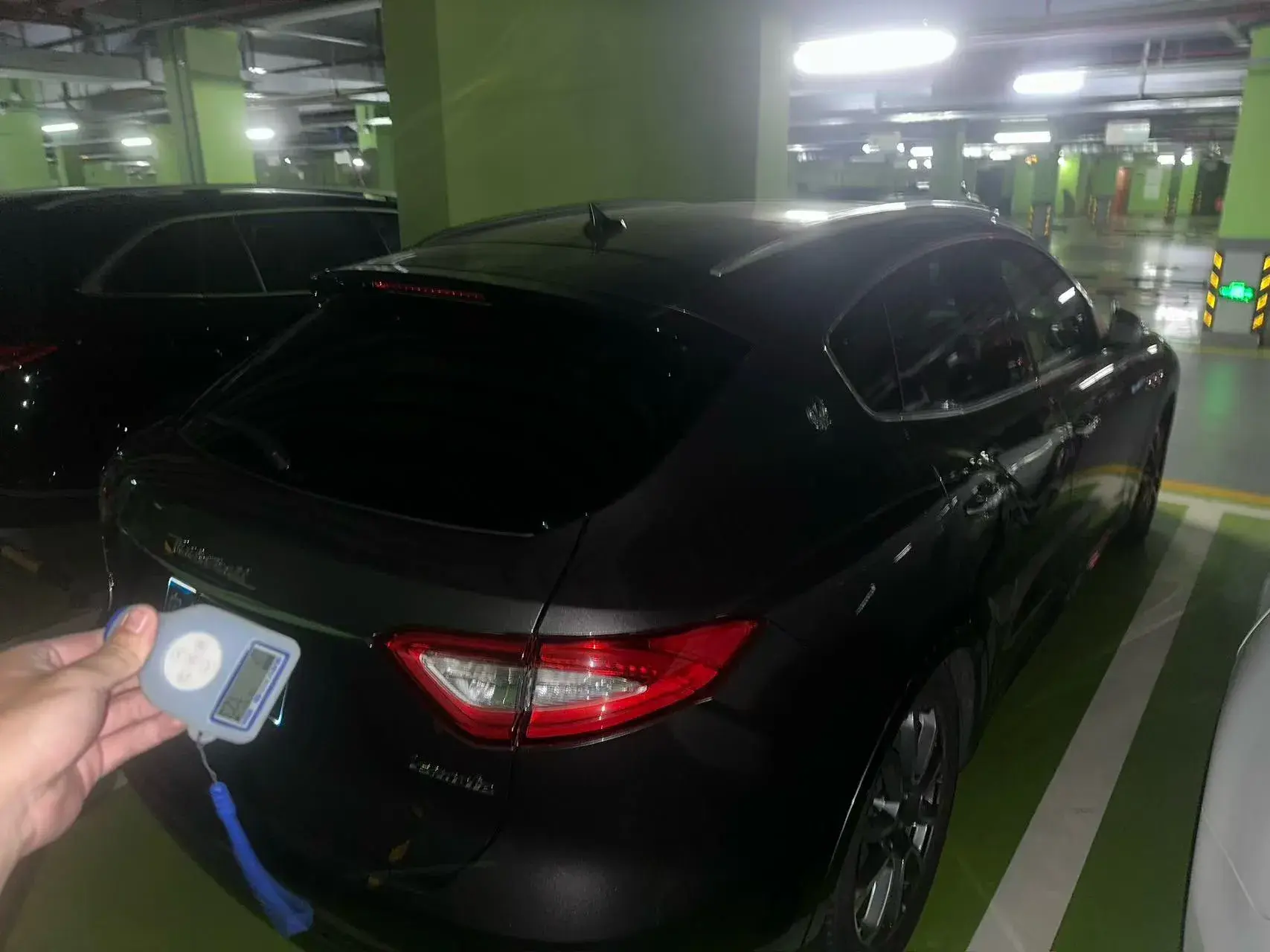 2016 MASERATI LEVANTE thumbnail 2