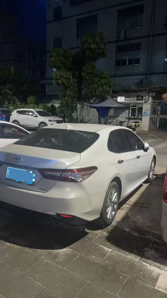 2021 TOYOTA CAMRY thumbnail 2