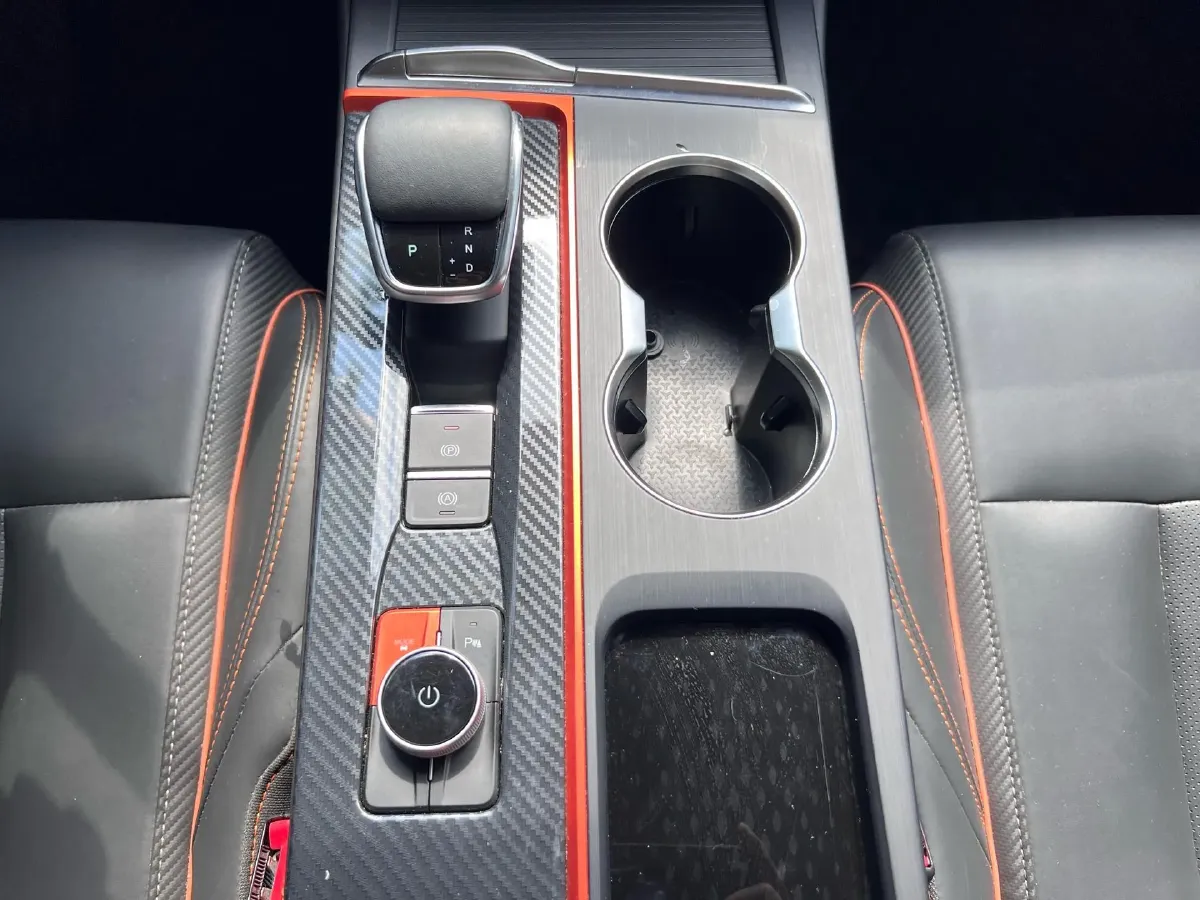 2022 Chery Arrizo 5 GT 1.6T 197HP L4 7DCT,autocango,china used car exporter,china ev exporter,chinese used car exporter,chinese used ev exporter