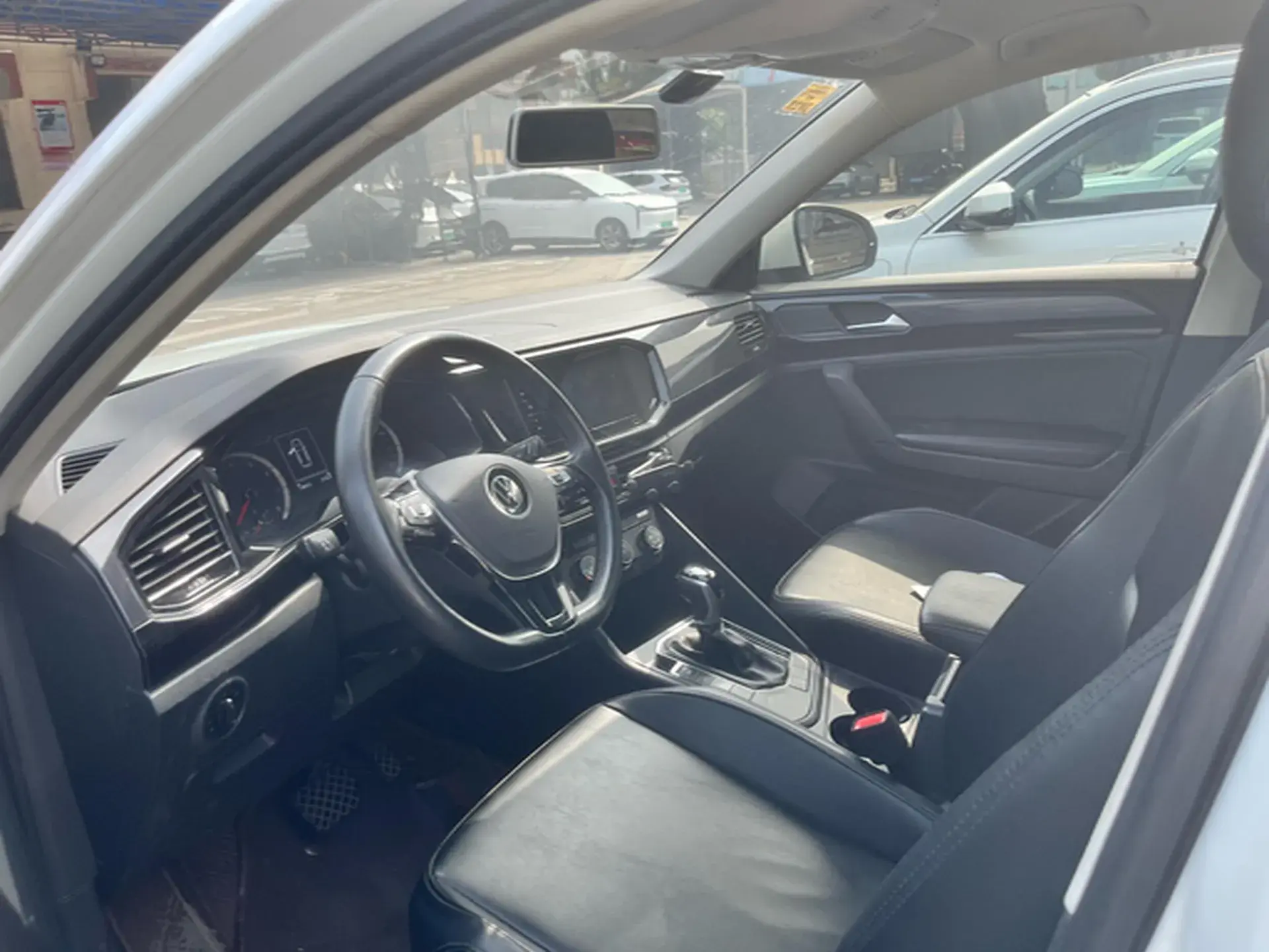 2020 VOLKSWAGEN TAYRON thumbnail 3