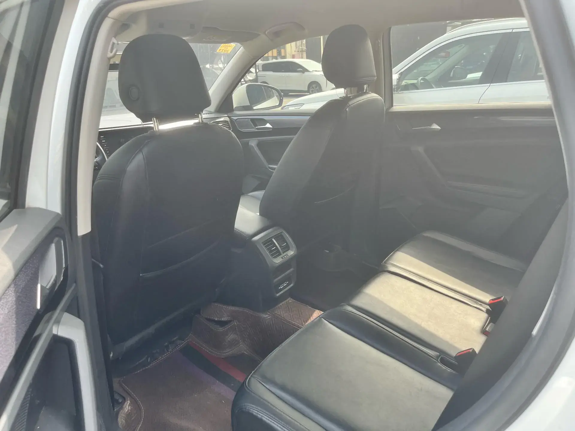 2020 VOLKSWAGEN TAYRON thumbnail 4