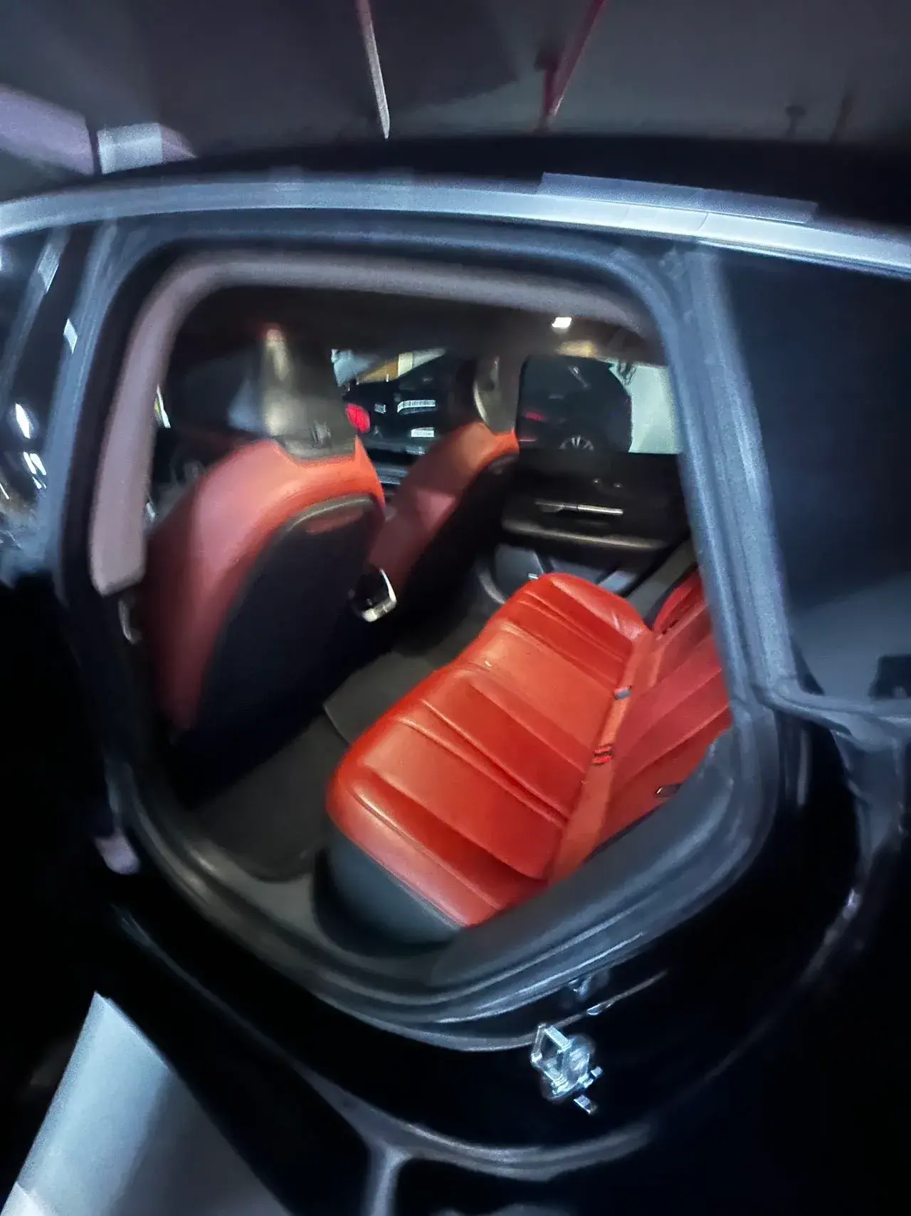 2022 XPENG P7 thumbnail 3