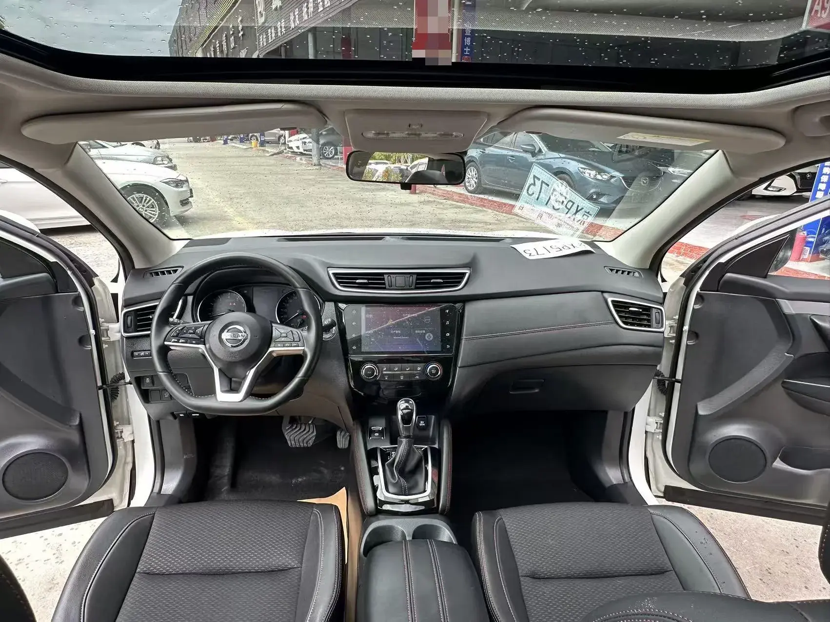 2021 NISSAN QASHQAI thumbnail 4