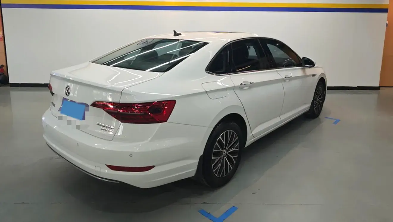 2021 VOLKSWAGEN SAGITAR thumbnail 2