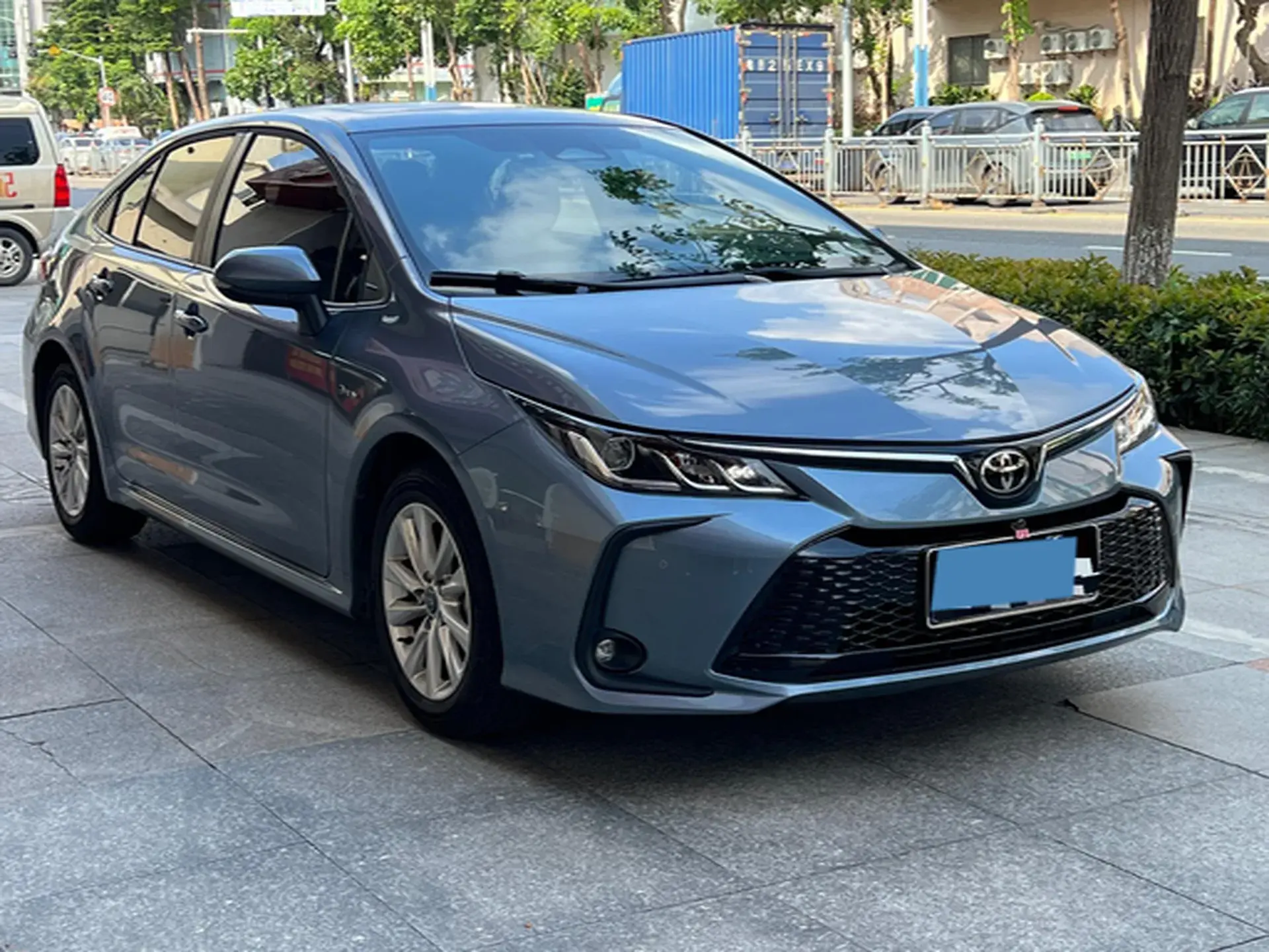 2024 TOYOTA COROLLA thumbnail 3